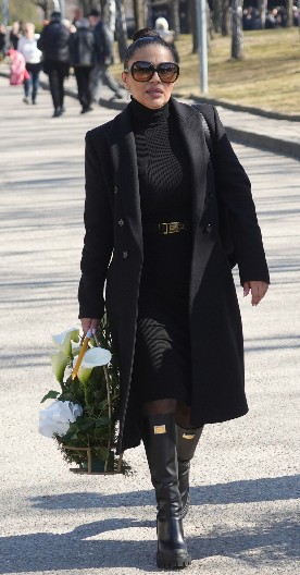 "NEMAM DINARA, NISAM RADILA ŠEST MESECI" Mina Kostić ne može da dođe sebi, pevačica u teškim problemima!