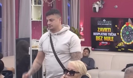 "SAMO NEKA JE DALJE OD MENE" Terza urnisao Minu zbog Viktora, ona mu brutalno uzvratila, pljušte uvrede!