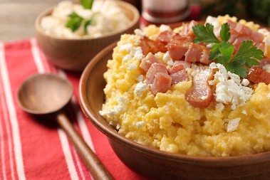 ŠUMADIJSKA PALENTA ZA 5 MINUTA Davićete se u njoj koliko je kremasta, a ovaj sastojak je ključan