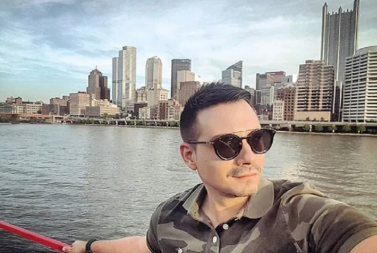 "PRVU BANANU SAM POJEO SA 8 GODINA" Pevač posle ilegale progovorio o teškim trenucima: "Toga nije bilo" "