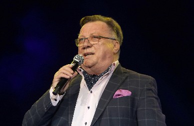 HALID BEŠLIĆ JE BIO ZALJUBLJEN U NAJLEPŠU SRPKINJU Njoj je posvetio pesmu koju obožavamo, a zajedno su preživeli saobraćajku