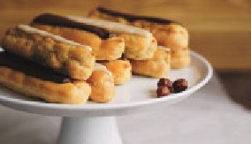 EKLERI SA KAFOM Savršen spoj vazdušastog testa i bogatog kremastog fila