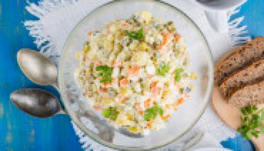 RUSKA SALATA KRALJICA SVEČANE TRPEZE Nijedna slava ne može da prođe bez nje