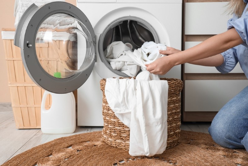 SAMO TAKO ĆETE UNIŠTITI GRINJE I BAKTERIJE Evo na koliko stepeni treba prati posteljinu i peškire