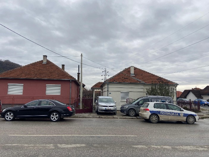 "NI SESTRAMA NIJE IŠAO NA SAHRANU!" Oglasila se rođaka ubijenih roditelja u Čačku