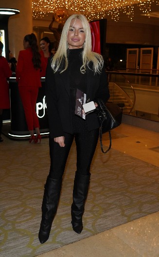 PRVO OGLAŠAVANJE DŽIDŽE NAKON GUBITKA BEBE Objavila fotografiju iz ordinacije, evo šta joj se sada dešava