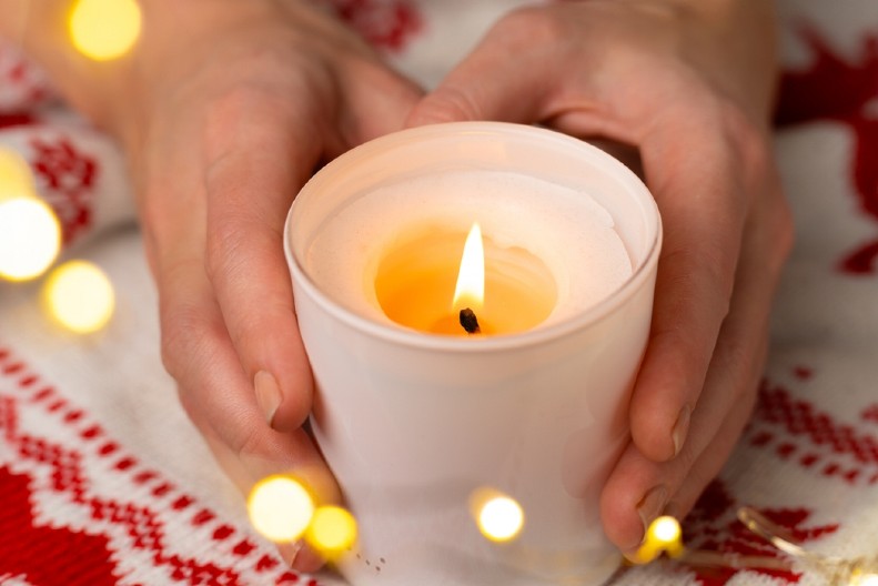 BIĆE TOPLO KAO U SAUNI Uz pomoć ovog trika ćete zagrejati prostoriju za par minuta, potrebne su vam samo ove dve stvari (VIDEO)