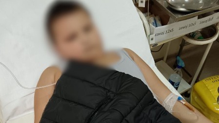 "PRIŠAO JE MOM SINU S LEĐA I UDARIO GA JE U GLAVU, POVRAĆAO JE NA PUTU KUĆI I IŠLA MU JE KRV NA NOS" Još jedan slučaj strašnog vršnjačkog nasilja u Srbiji (FOTO)