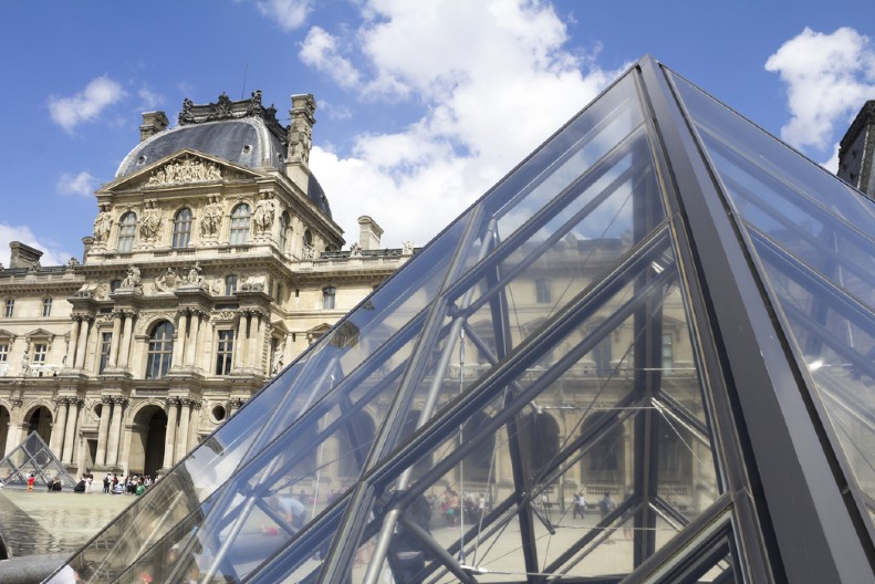 LUVR PRED KRIZOM Štrajk zaposlenih i poskupljenje ulaznica potresaju najposećeniji muzej sveta