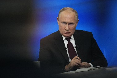 "KAZNITI SVE ODGOVORNE, ODMAH!" PUTIN BESAN: "Kakve su ovo gluposti?!“ – reagovao zbog izbacivanja porodica vojnika!