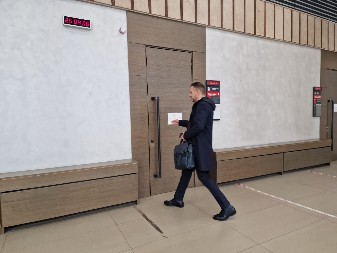 ZAGORKIN KANDIDAT BEZ PODRŠKE U BEOGRADU Majlat ušao u praznu sudnicu