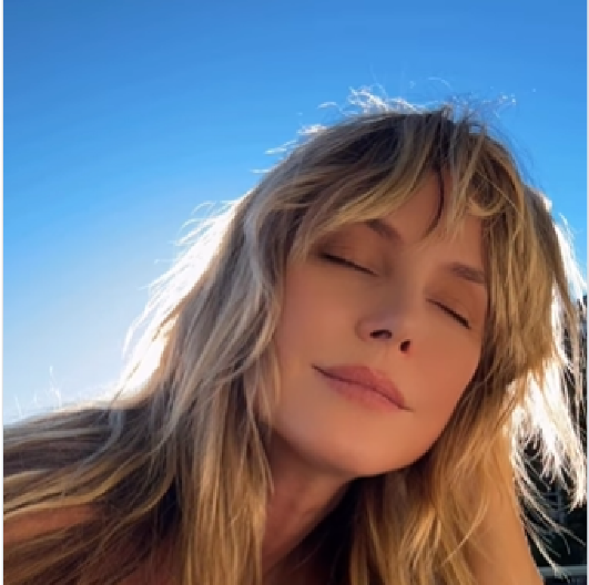 HAJDI KLUM ZAPALILA MUŠKI ROD!  Bujne cice u krupnom kadru, niko nije disao dok je gledao snimak!