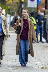 PREKOPAJTE ORMARE I KUTIJE U PODRUMIMA Torba koju su pre 30 godina nosile sve žene u Srbiji, ponovo je hit, takmiče ko će pre da je kupi