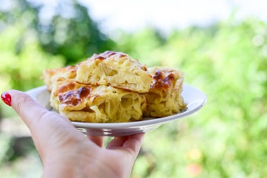 POSNA GIBANICA SE RAZGRABI U TRENU Ukusom baš nimalo ne zaostaje za originalom