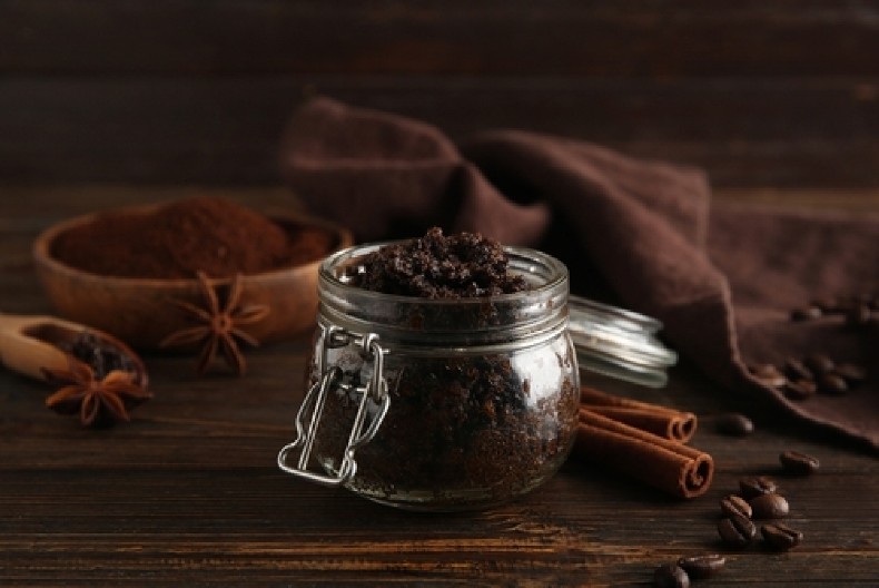 ZIMSKA MEŠAVINA ZA KOLAČE UBIJA ŽELJU ZA SLATKIM  Dodajte prstohvat u kafu i opet ćete ući u omiljene farmerke