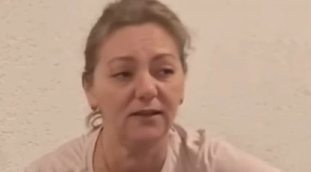 SRPKINJA POSLE MAJČINE SMRTI PODIGLA POSTELJINU Zbog onog što je zatekla ispod, mislila da HALUCINIRA - otkriće joj u sekundi promenilo život!