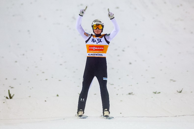 SLOVENAC JE NEZAUSTAVLJIV Prevc zabeležio četvrtu uzastopnu pobedu u Svetskom kupu