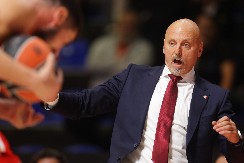 NE MOŽETE DA SHVATITE KAKO SE OSEĆAM Obradović govorio o problemima sa kojima se suočava Zvezda