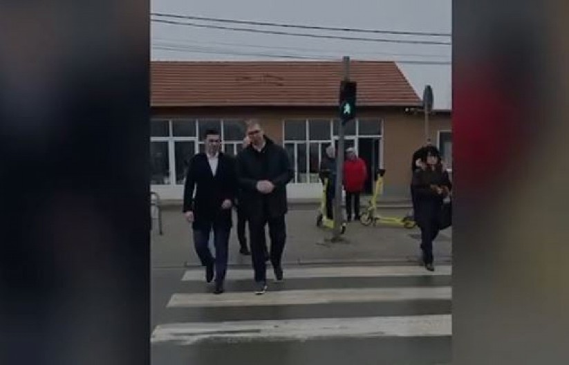 "USRED NOĆI, U POLA 3" Ako nekom dosad nije bilo jasno: Ovaj video je dokaz da se politika blokadera svodi na laži o Aleksandru Vučiću! (VIDEO)