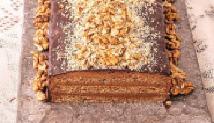 MANASTIRKA TORTA ZA SVETOG NIKOLU Prepuna oraha i čokolade, ni Reforma joj nije ravna