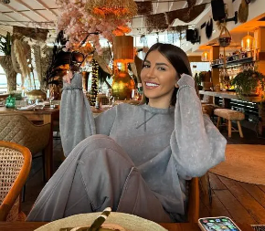 O DALILINOJ MAJCI SU SVI BRUJALI! Nestala odjednom, a sada joj se ćerka obratila iz Amerike javno, evo kako Emina izgleda (FOTO)