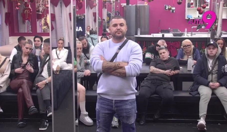 "SPAVAO SAM SA TOBOM, JER SAM BIO PIJAN" Asmin sasuo istinu u lice Aneli, nije svestan da ga napolju čeka horor