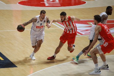 PRED NOVIM IZAZOVOM Galatasaraj poslao poziv Srbinu