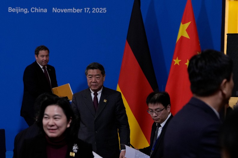 KINA STALA UZ RUSIJU! Šamarčina za Evropu, ulog je naglo povećan!