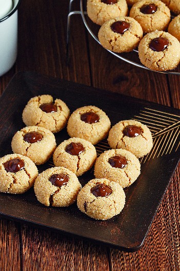 POSNA LEŠNIK GNEZDA ZA SVETOG NIKOLU Ukusom savršeno pariraju originalu