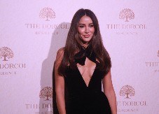 OTKRIVA DEKOLTE, ALI NA NAJPRISTOJNIJI NAČIN, EVO HALJINE ZA NOVU GODINU! Sa ovom crnom toaletom Tamare Kalinić nema greške, ističe liniju svakoj ženi