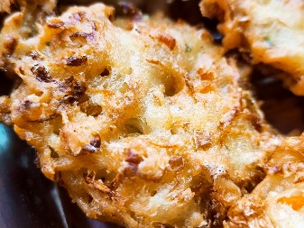 MUSAKA SA JABUKAMA I KROMPIROM ZA PRAVE GURMANE Klasik na moderan način