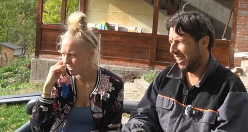 NEMICA NAPUSTILA SVE I UDALA SE ZA NENADA Zasnovali porodicu u srcu Šumadije - ova stvar joj predstavlja problem! (VIDEO)