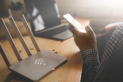 NERVIRA VAS SPOR INTERNET? Ovi trikovi će momentalno pojačati vaš WIFI u kući - obavezno ih isprobajte!