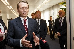 OŠTRO UPOZORENJE IZ MOSKVE: Zapad pojačava pritisak i ne odustaje od „majdana“ u Srbiji