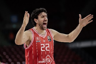 SO NA ŽIVU RANU Hapoel pecnuo Partizan posle pobede (FOTO)