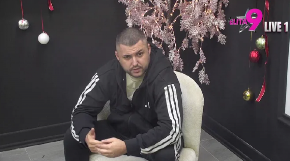 OVAJ OPASNI MUŠKARAC JE BRAT ASMINA DURDŽIĆA! Nikada se ne pojavljuje u javnosti, a tek da vidite kako izgleda (FOTO)