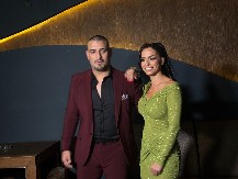 DARKO I KATARINA LAZIĆ PONOVO ZA VOLANOM Pevač se ponovo igra sa životom, ne prestaje da šokira javnost! (FOTO)