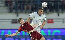 FSS DODELIO NAGRADE "Zlatne lopte" Nikoli Milenkoviću i Lidiji Stojkanović