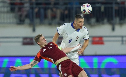 FSS DODELIO NAGRADE "Zlatne lopte" Nikoli Milenkoviću i Lidiji Stojkanović