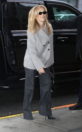 Kao bliznakinje, a ne majka i ćerka! Glumica se slikala s ćerkom, ljudi ne veruju šta vide!