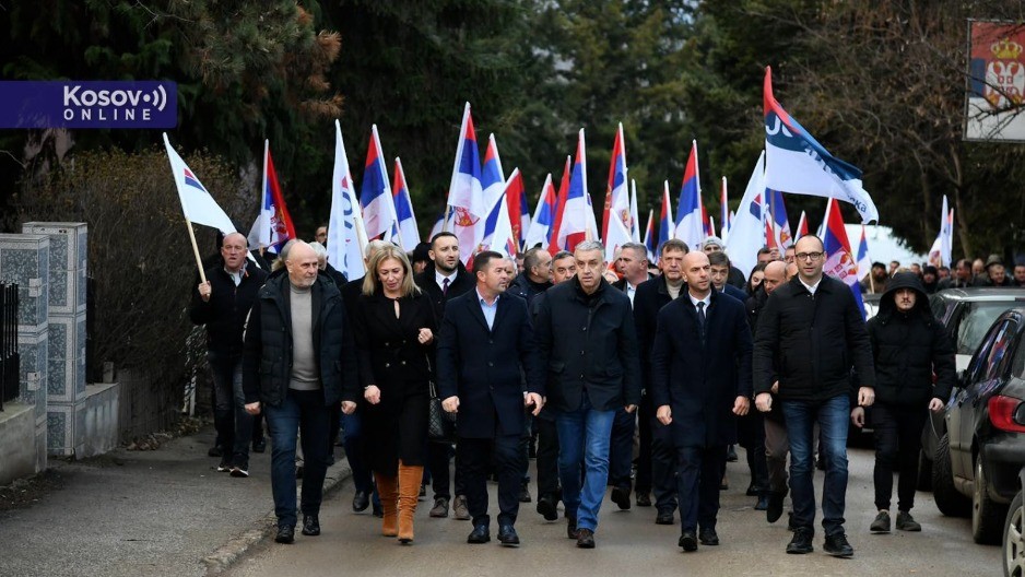 SKUP SRPSKE LISTE "Nemamo pravo da se delimo, u nedelju jedinstveno do istorijske pobede"