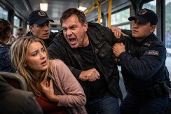 HOROR VOŽNJA U BEOGRADU! Devojke napadnute u autobusu