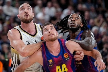 Doneo pobedu Asvelu, pa postao MVP kola