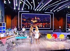 "SPAVA SA 10 MUŠKARACA, A MENE NAZIVA KOLEGINICOM" Voditeljka žestoko oplela po njima