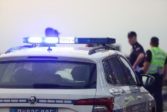 DETALJI O SPALJENOM MERCEDESU KOD BIJELOG POLJA Izuzeti tragovi, čeka se nalaz veštaka