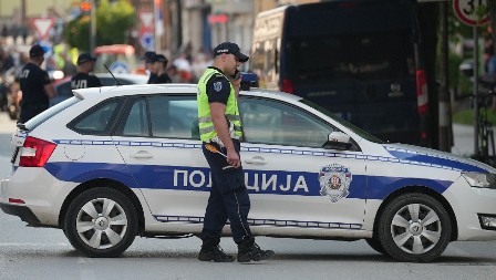 AKTVIRAO BOMBU U STANU Ubio ženu, taštu i sebe! 