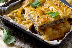 PRELIVENA PITA SA MESOM