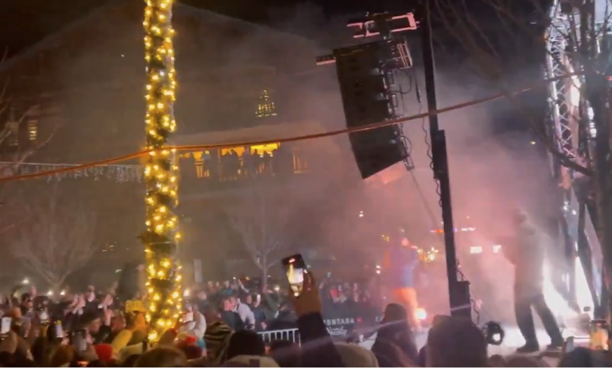 "NE ZNAM DA LI MI JE SIN U BOLNICI ILI U MRTVAČNICI" Oglasila se majka momka iz izgorelog bara 