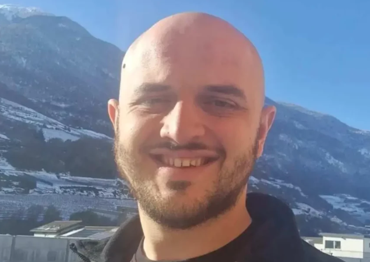 STEFAN JE HEROJ, UTRČAO JE UNUTRA I SPASAVAO DECU Poznanik nestalog Srbina u požaru o kobnoj noći