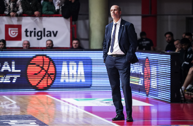 NI REČI O ODLASKU DŽONSA Penjaroja se nije ni osvrnuo na goruću temu 